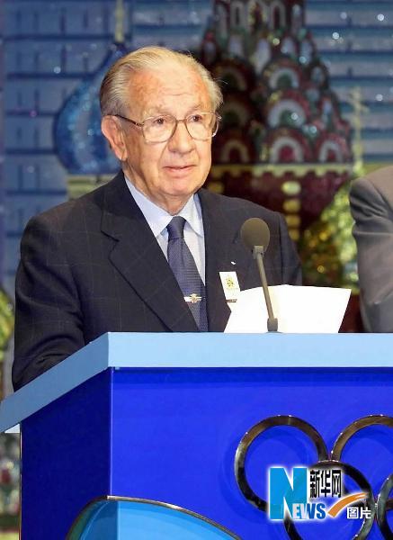     4��21�գ����H�Wί���K�����u��ϯ�_�R�m��ȥ�����@��2001��7��13�գ��_�R�m����Ī˹���e�еć��H�Wί����112��ȫ���ϣ����������Ы@��2008��W�\�����k��(qu��n)�����A��l(f��)