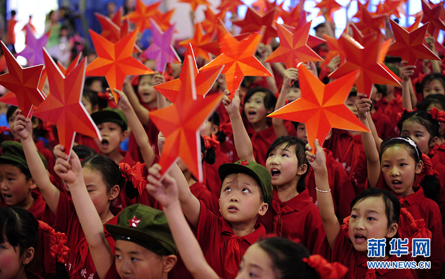 ��ͯ��(ji��)�R�����҂�һ���^����һ��