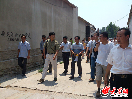    ����һ��(sh��)ӛ�����S���l(xi��ng)�hί�����I(l��ng)��(d��o)��ͬ�¿���