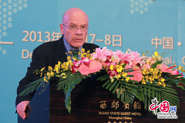 Ӣ�����ؽ����WԺ�����о����Ŀ����о��T�R���ſ˰l�����v��