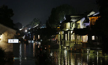 ���绥(li��n)�W(w��ng)���(hu��)ǰ�Ğ��(zh��n)ҹ��