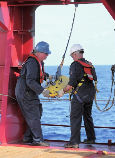 �Ĵ�������������������Ƭ�@ʾ���Ĵ���������֮��̖�ϵĹ����ˆT������ҷ����λ�x�����뺣���У��M(j��n)�������R��ʧ(li��n)�͙C(j��)��ϻ���b�õ��Єӡ�