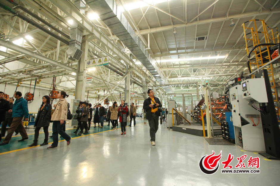 27�����磬�۽���һȦһ������ʮ���Ї��W�jý�wɽ�|�в��L�F�����Ї�������������܇���޹�˾���L�����b܇�g���O�������˲��L�Fӛ�ߵ�Ŀ�⡣