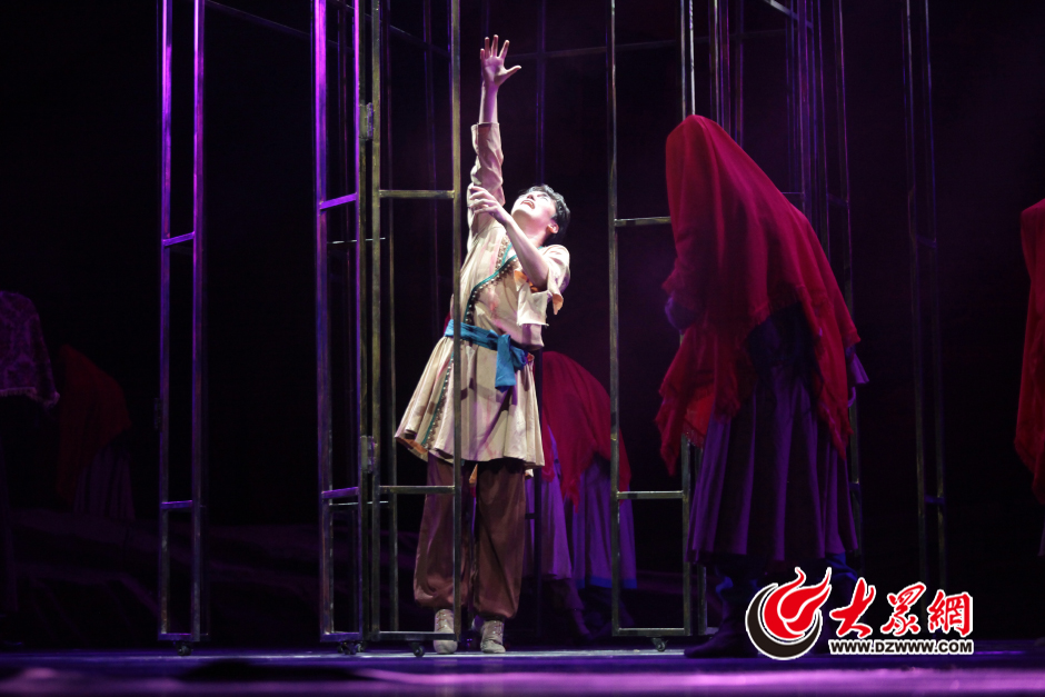 ������֮�١�������(j��)�� ������(��i)��"���(d��ng)"Ȫ��