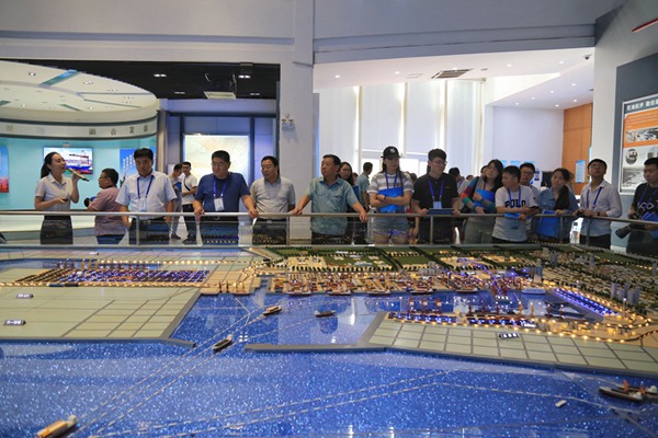 ��ʮ�Č��Ї��W�jý�wɽ�|�в��L�F���M���ո�չ�[�^���u�� �z��