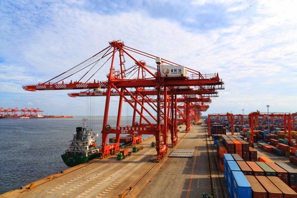 ���ո����(zh��n)����һ����ۏ�(qi��ng)�ۣ��������d�򺣈D��(qi��ng)���u�� �z��