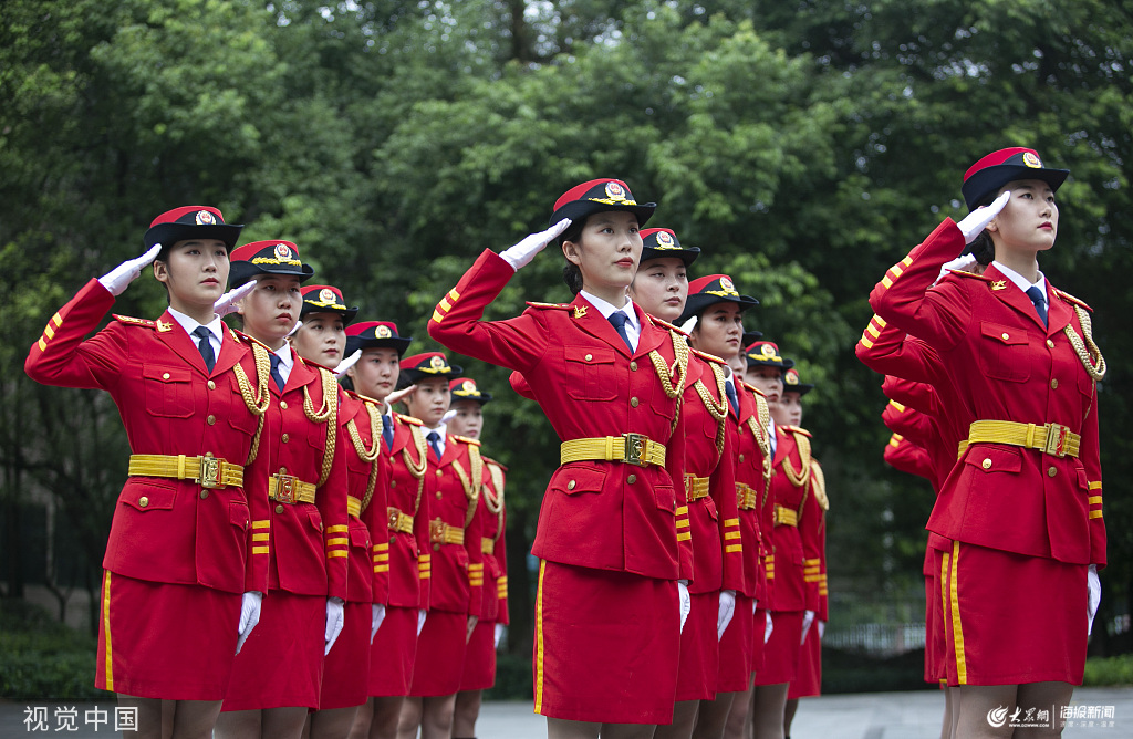 �ؑc����УŮ�Ӈ����ӏ�Ӗ��ӭ���c