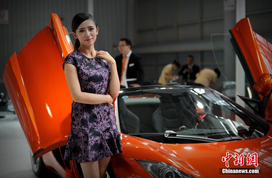 ��ʮ�ߌóɶ����H܇չ���_��Ļ������܇չ���������������܇������N���̅��ӣ�չ���F�����߶˺�܇���������⣬܇ģҲ��һ���@�G���L����������o�����L�����ڡ��ۼ������ҿ� �z