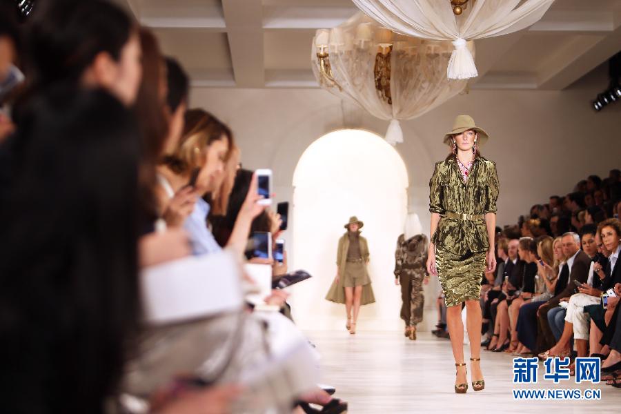 9��11�գ�������(gu��)�~�s��ģ��չʾ���򡤄ڂ�Ʒ�ƕr(sh��)�b�����A��ӛ�� ���� �z