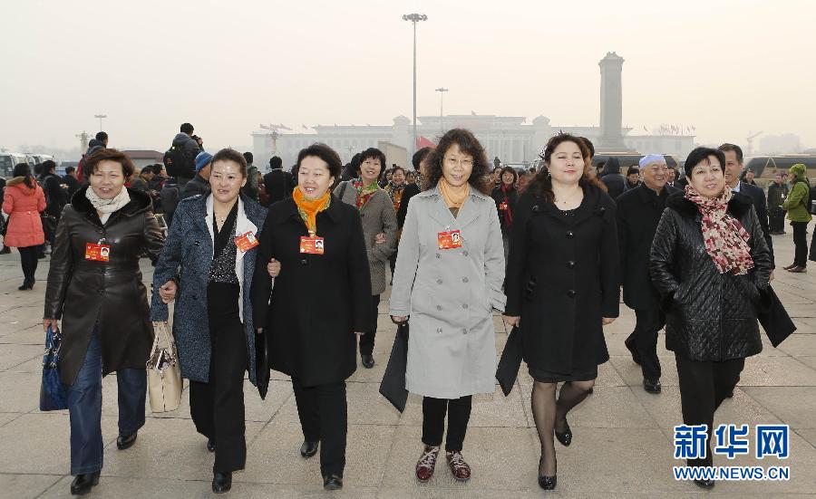 3��8�գ�ȫ�����fʮ���ö��Ε��h�ڱ������������e�е�����ȫ�w���h���@��ȫ�����fί�T�����_�찲�T�V���� �������A��ӛ�� ����ޱ�z