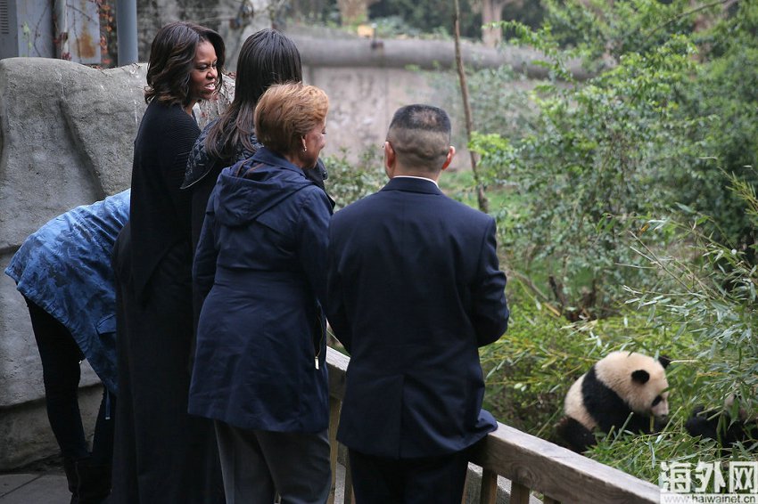 26������10�r�S���������y�W���R������Ъ��������ĸ�H�Լ��ɂ�Ů��һ�����M�ɶ�����؈�����о����أ��c�����ѾõĴ���؈����һ���H�ܽ��|��