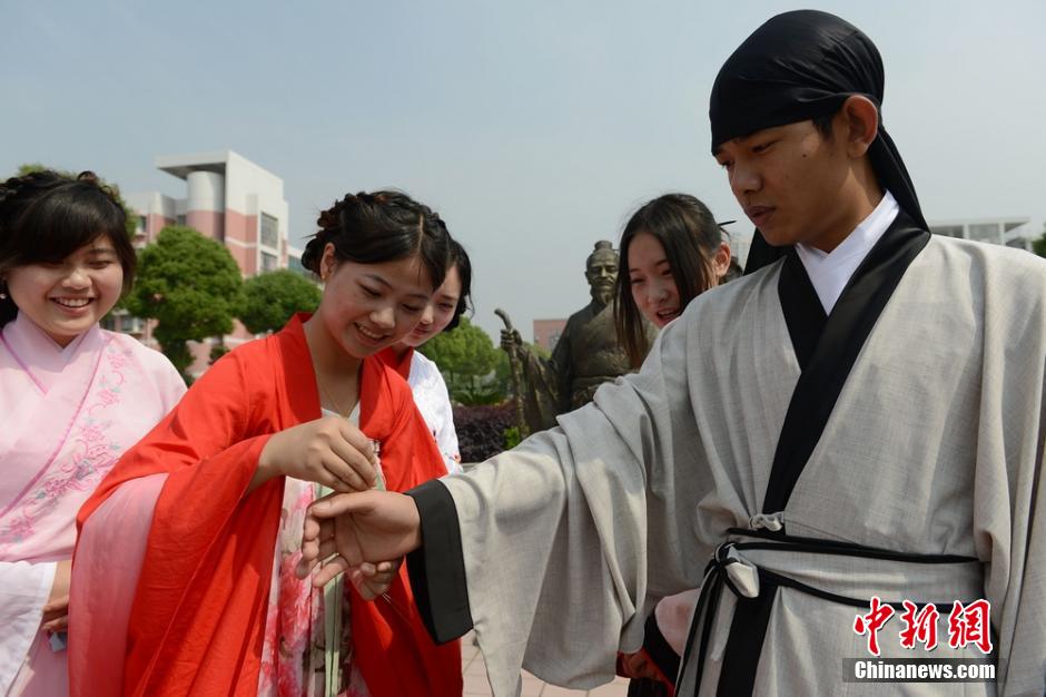 �D��W�����F����ʾᘾ������A�� �z