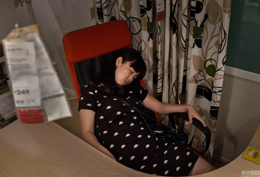 �D����ڼҾ��̈���е�ɳ�l(f��)����˯�X��Ϣ��