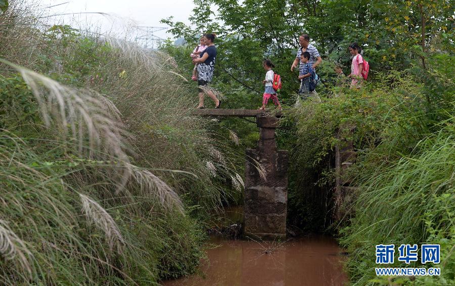 9��9�գ�ꐼt�ࡢ���t�G�o�ͺ��ӂ��ŌW�ؼҡ�